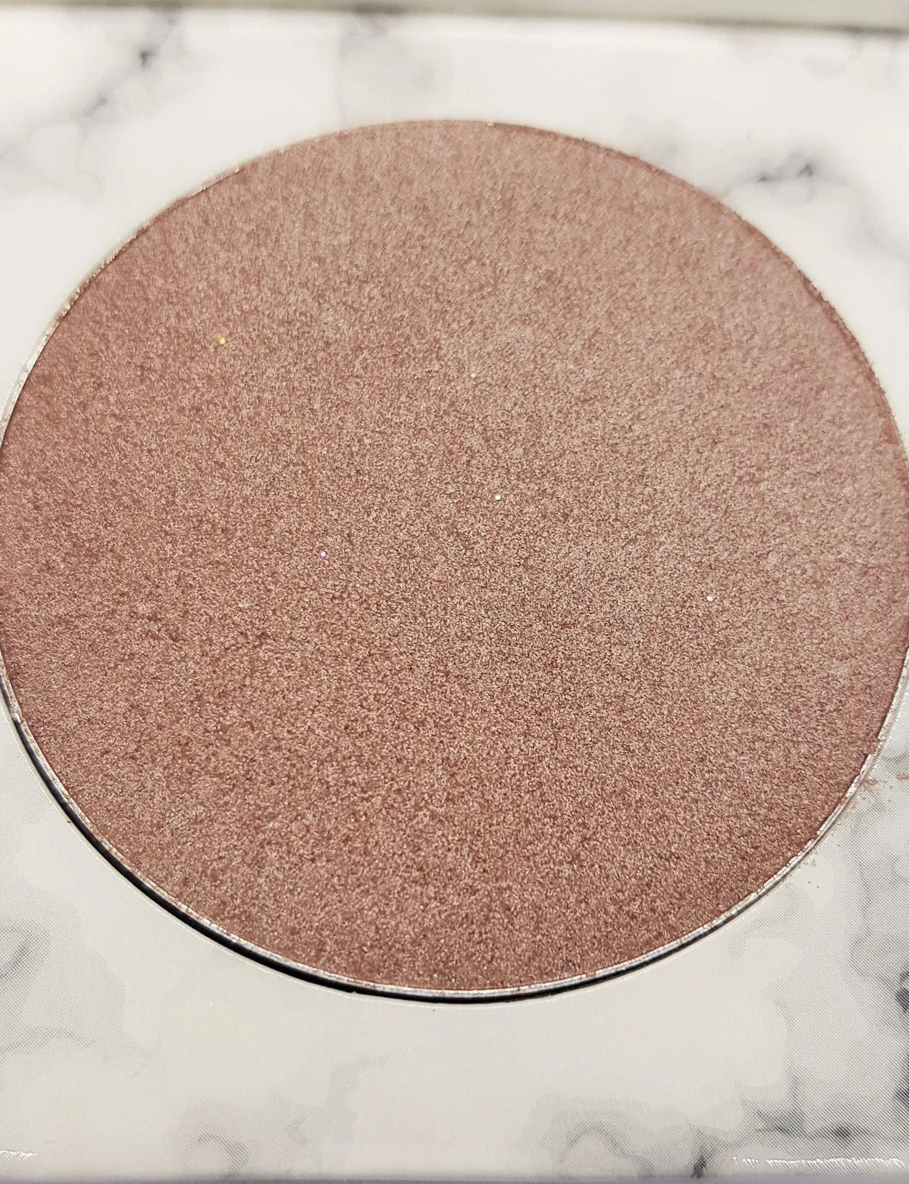 Beau Bakers Soft Shimmer Highlighter Powder