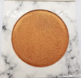 Beau Bakers Soft Shimmer Highlighter Powder