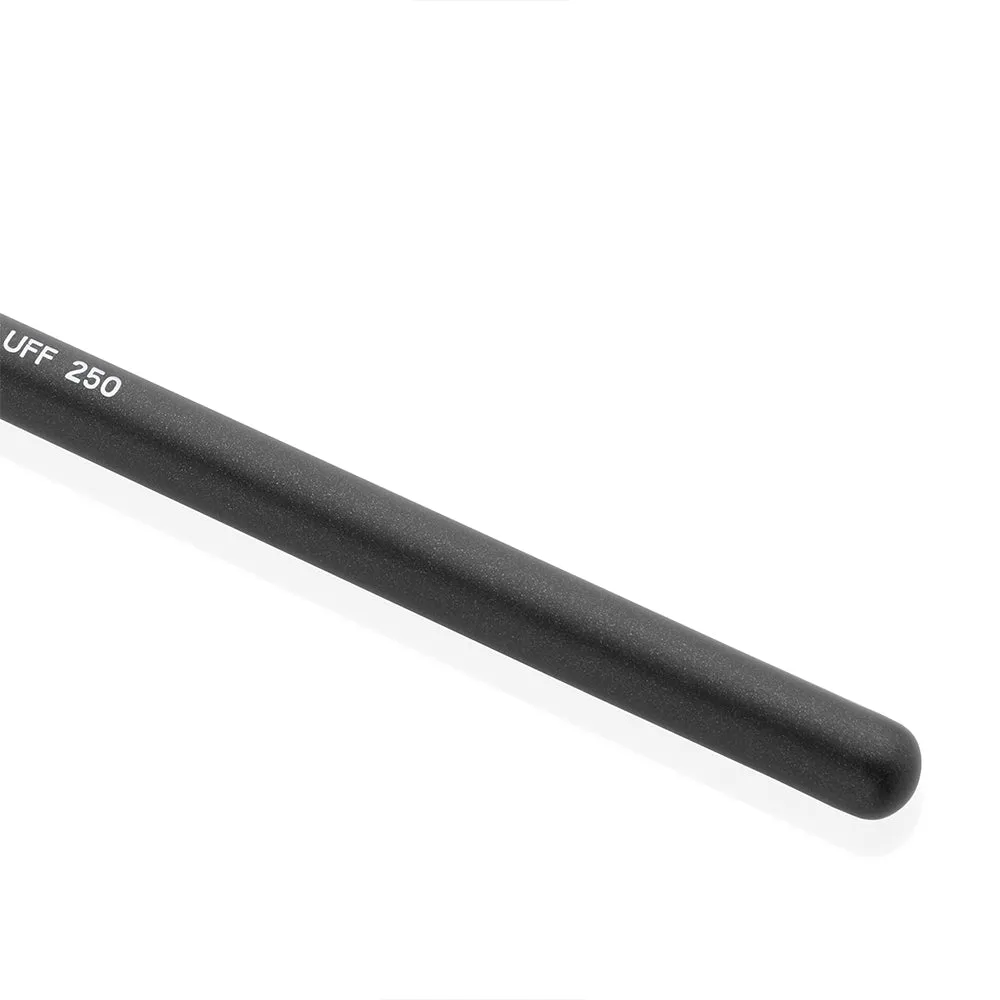 Large Fluff Makeup Brush 250