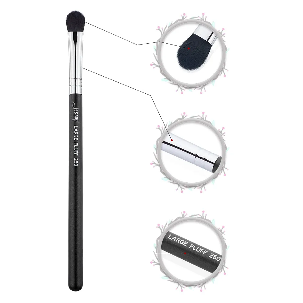 Large Fluff Makeup Brush 250