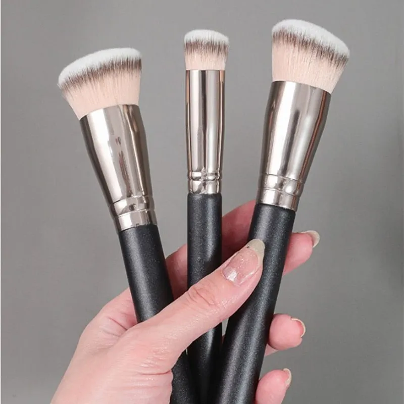 New Liquid Cream Cosmetics Contour Brush