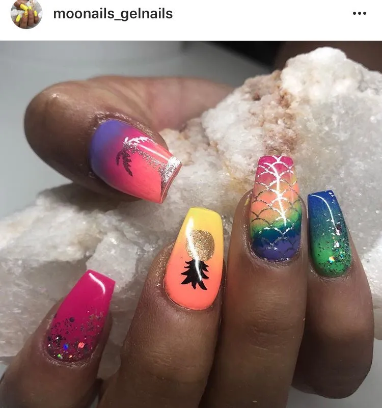 Pineapple 2 Tone Nail Decal | Black Top & Sparkle Gold Bottom
